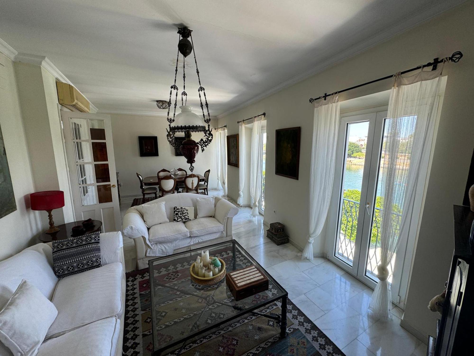 セビリアWonderful Duplex In Calle Betisアパートメント エクステリア 写真